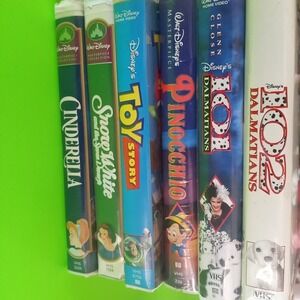 Lot of 6 Vintage Walt Disney Classic Movies VHS Clamshell Case